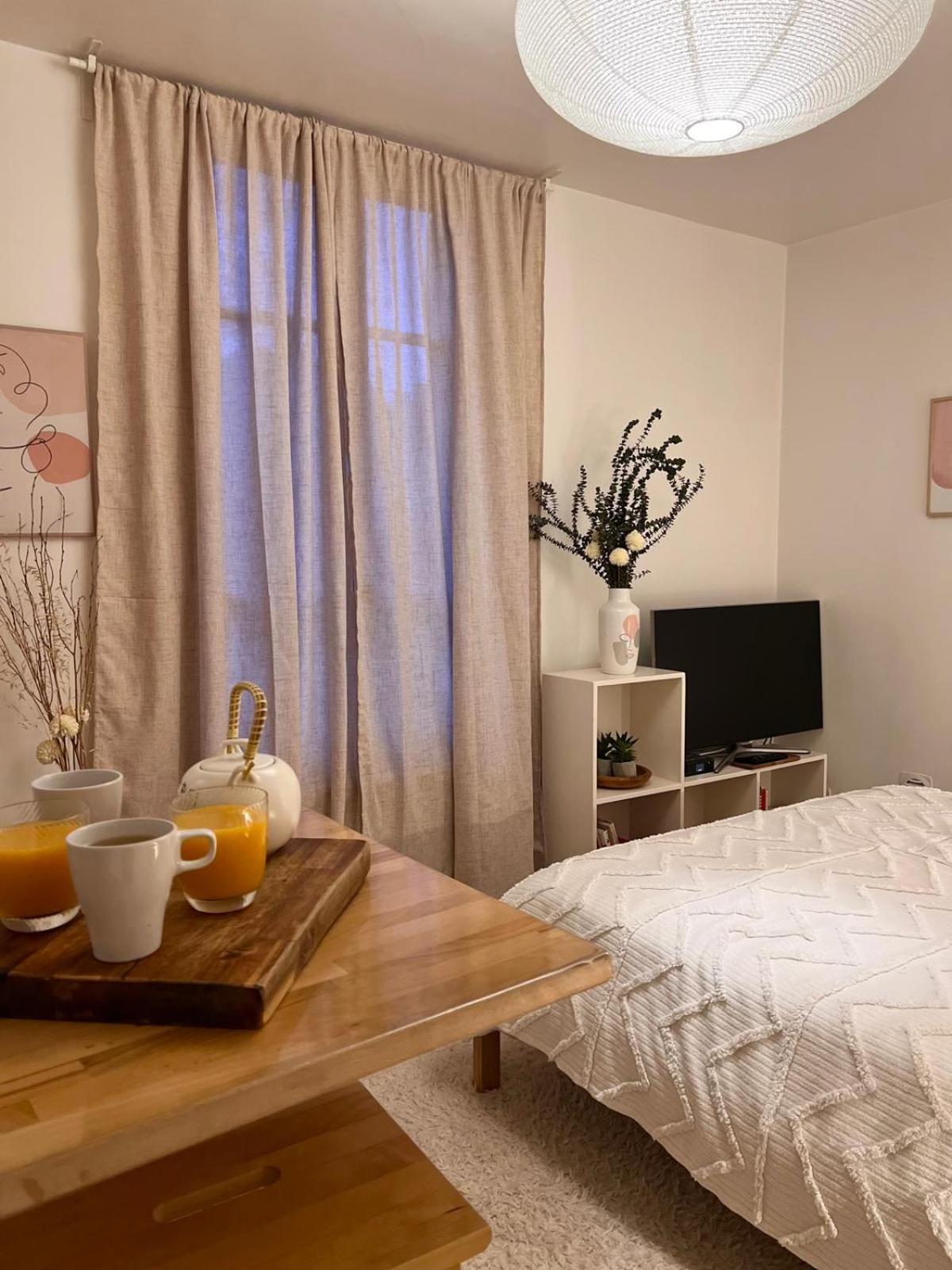 Escale Cosy A Pontoise Jacuzzi Et Terrasse Lägenhet Exteriör bild