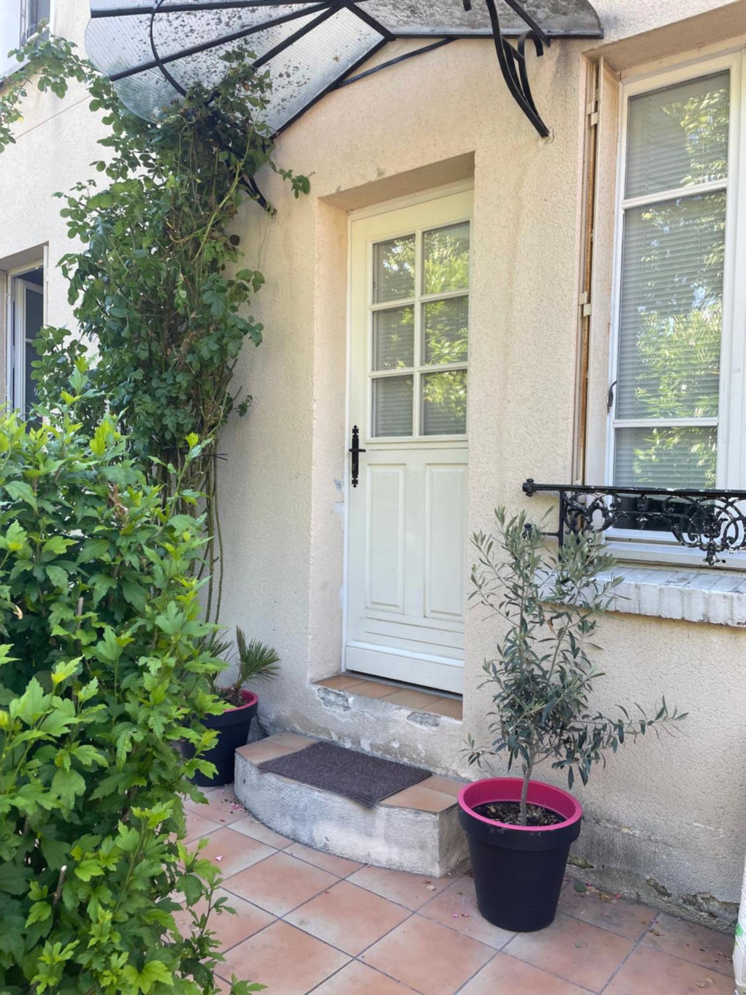 Escale Cosy A Pontoise Jacuzzi Et Terrasse Lägenhet Exteriör bild